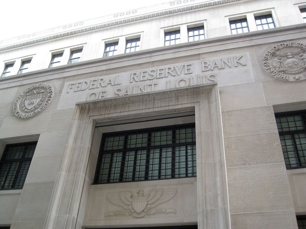 Rezerwy Federalne St. Louis twierdzą, że Bitcoin jest  jak "zwykła waluta"