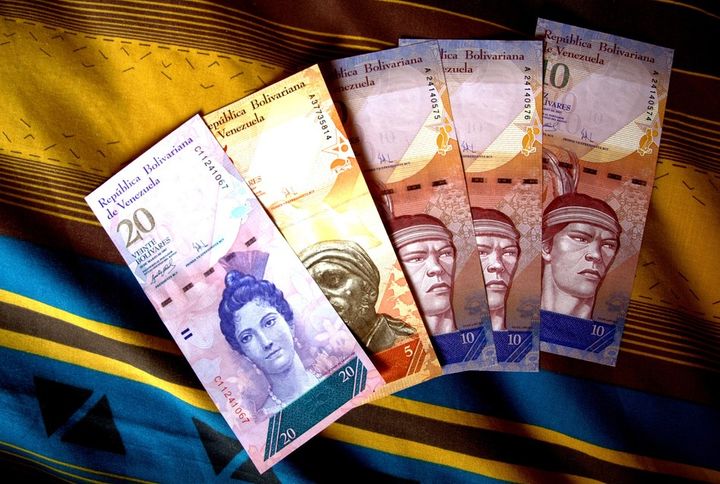 Nowa państwowa waluta Wenezueli trafi do obiegu w sierpniu